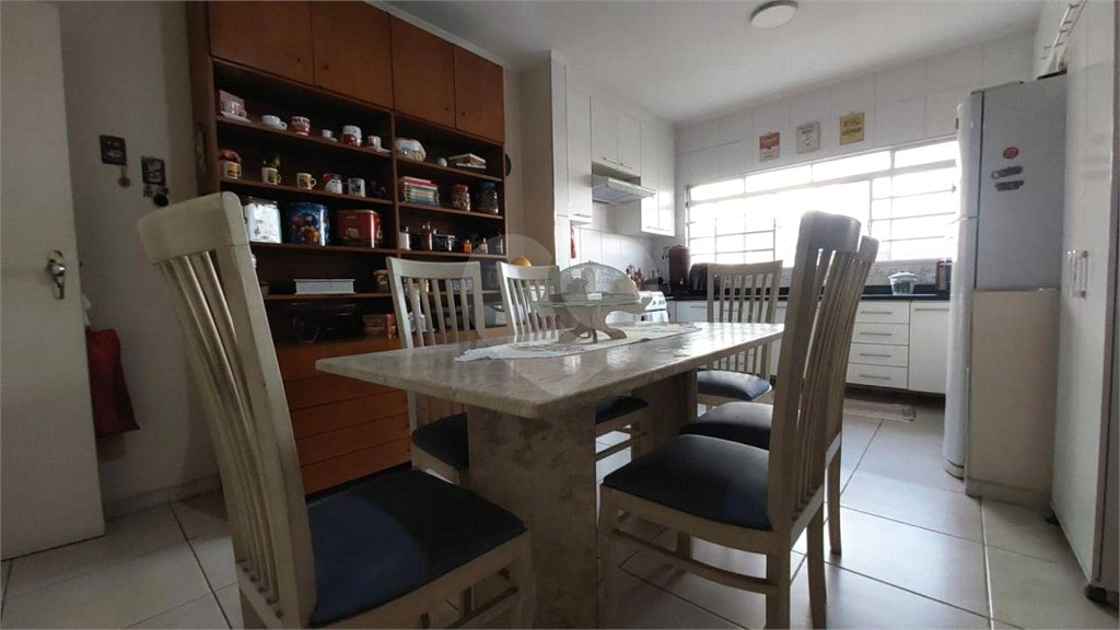 Casa à venda com 3 quartos, sendo 1 suíte,  em Vila Paulista, São Paulo, SP