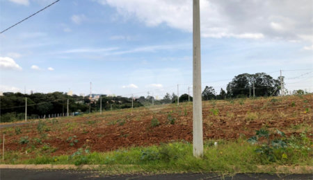 Terreno à venda em Jardim Guanabara, São Carlos, SP