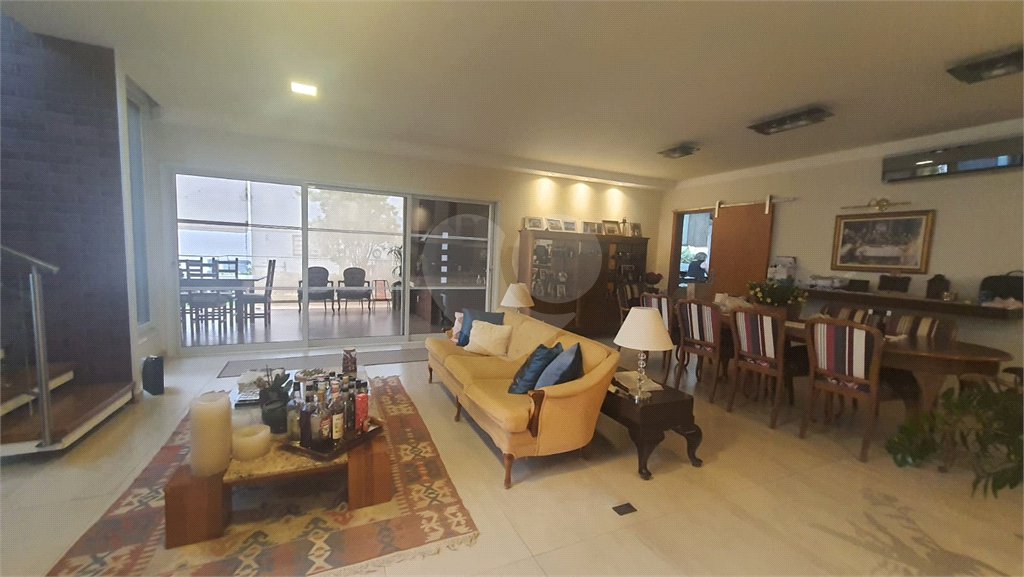 Casa no condomínio Damha II á venda!