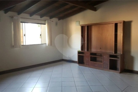 Casa com 4 Quartos para alugar - Residencial Samambaia