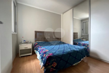Apartamento no Edifício Residencial Torres di Italia.