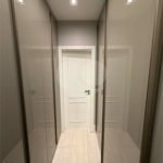 Casa de alto padrão em condomínio exclusivo com 4 suítes