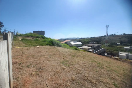 Terreno em Atibaia com 193 metros, pronto para construir, ao lado de supermercado e diversos comércios