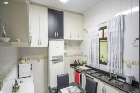 Casa com 150m² , 3 dormitórios , sendo 3 suítes , 4 vagas , à venda na Vila Formosa.