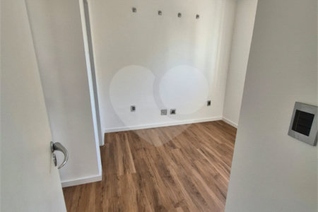Apartamento para venda em Moema com 2 quartos, sendo 1 suíte, 1 vaga, 62 m²