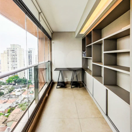 Apartamento totalmente mobiliado com ar-condicionado localizado no coração do Brooklin!!!