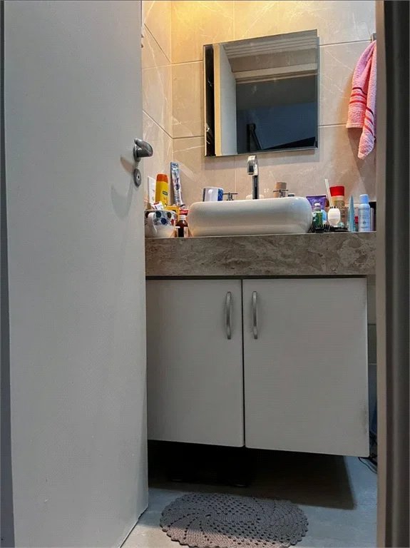 Casa à venda com 3 quartos, sendo 1 suíte, no condomínio Liberty Village, São Paulo - SP