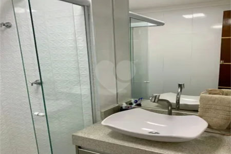 Apartamento mobiliado - 300 metros da estação Liberdade