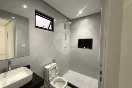 Casa Linear 3 quartos com 1 suíte, área de lazer