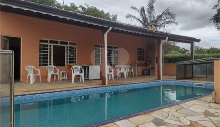 Chácara à venda com 6 quartos, sendo 2 suítes, em Chácara Portal das Estâncias, Bragança Paulista, SP
