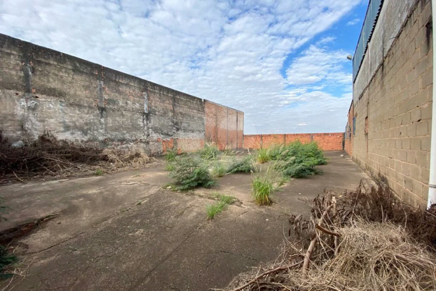 Terreno e Barracão comercial à venda ou locação, no bairro Santa Rosa - Piracicaba/SP.
