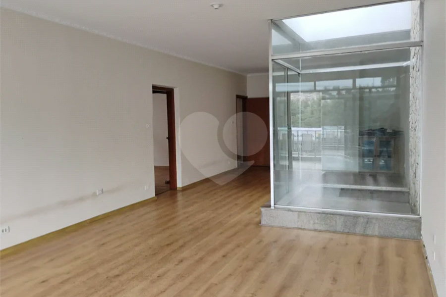 Excelente sobrado á venda de 450 m2 na Vila Santa Catarina