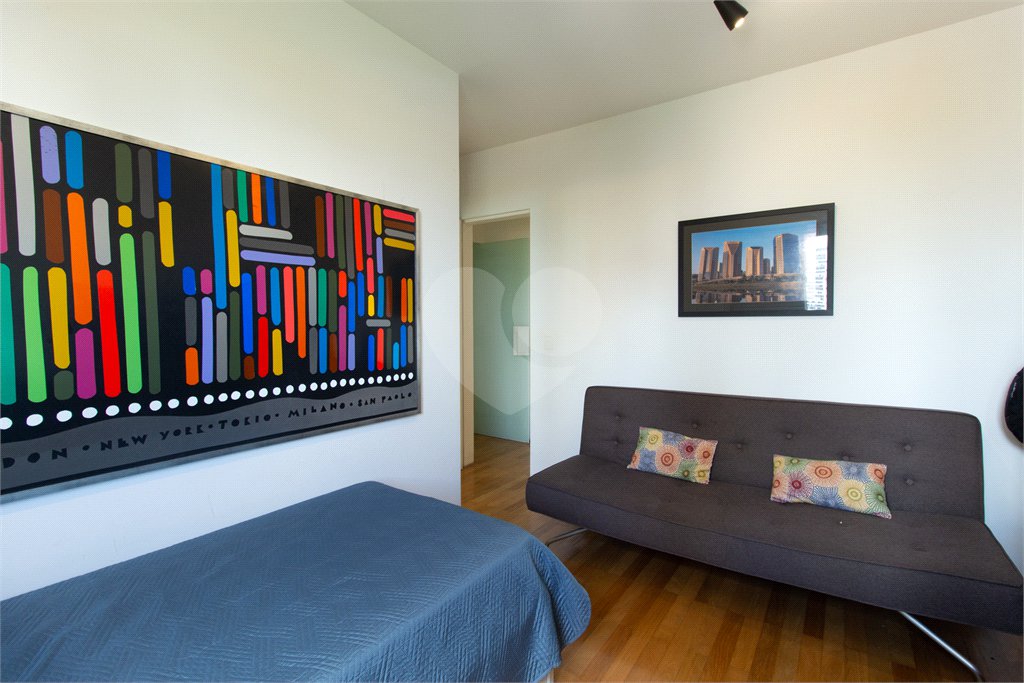 Apartamento a venda no Campo Belo, 192 M², 3 suites, 3 vagas, lazer e próximo ao metrô