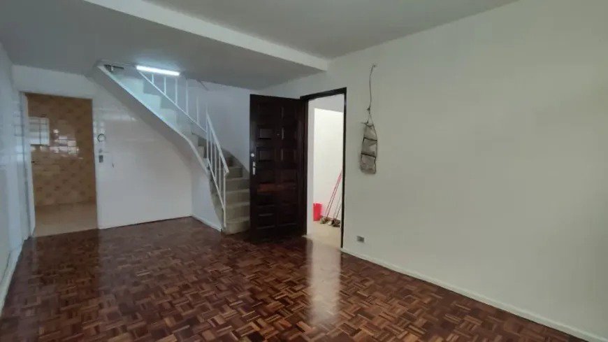 Casa à venda com 3 quartos em Jardim Ester Yolanda, São Paulo, SP