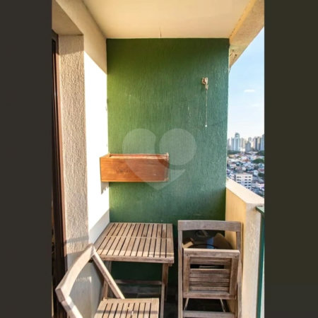 Apartamento à venda na Vila Mariana, 63 m², 2 dormitórios sendo 1 suíte, sacada, 2 vagas