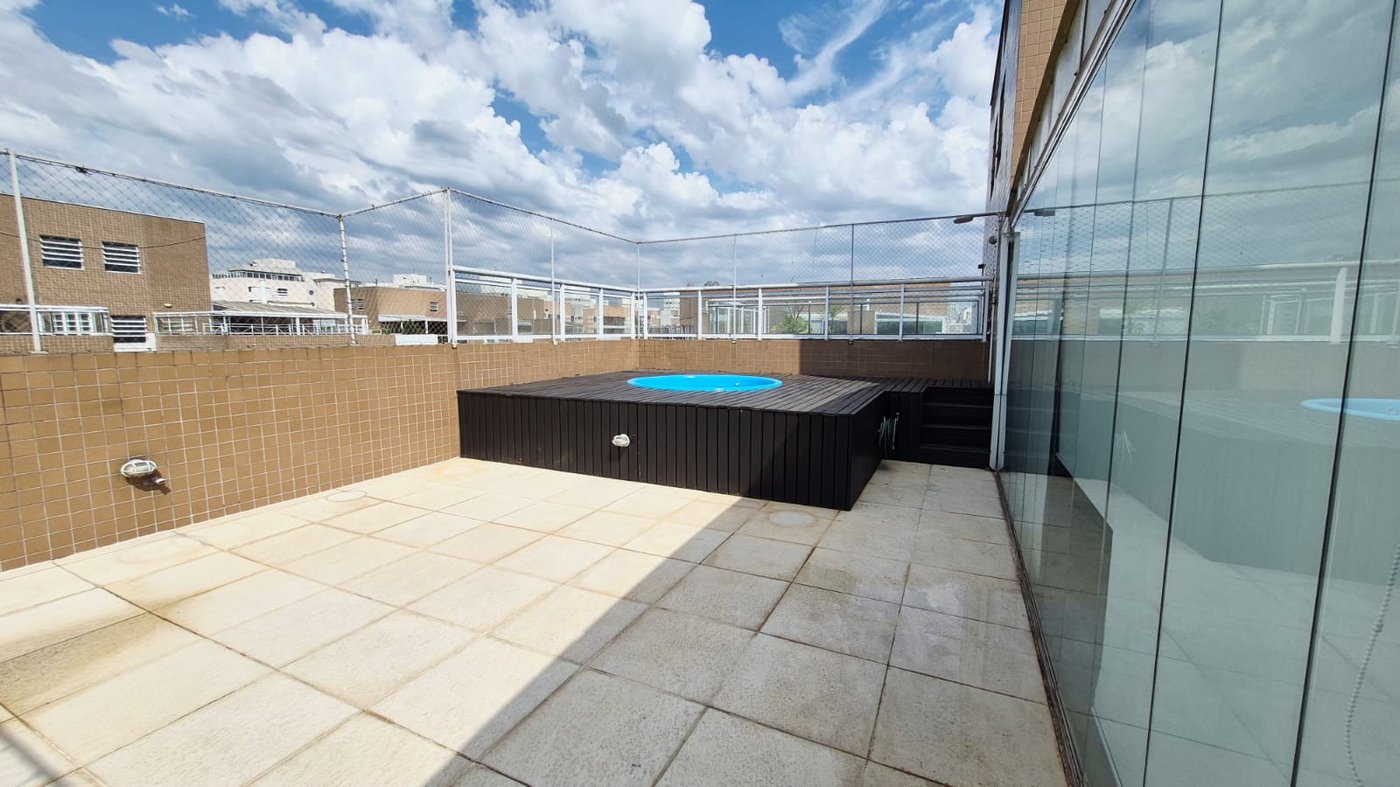 COBERTURA DUPLEX DE ALTO PADRÃO NA VILA SÃO FRANCISCO | 233 m²