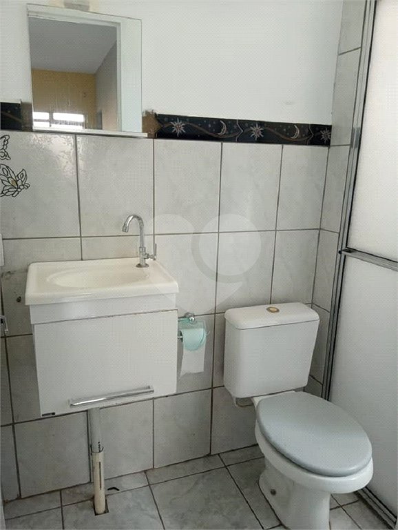 Apartamento no Condomínio Residencial Jardim das Torres.