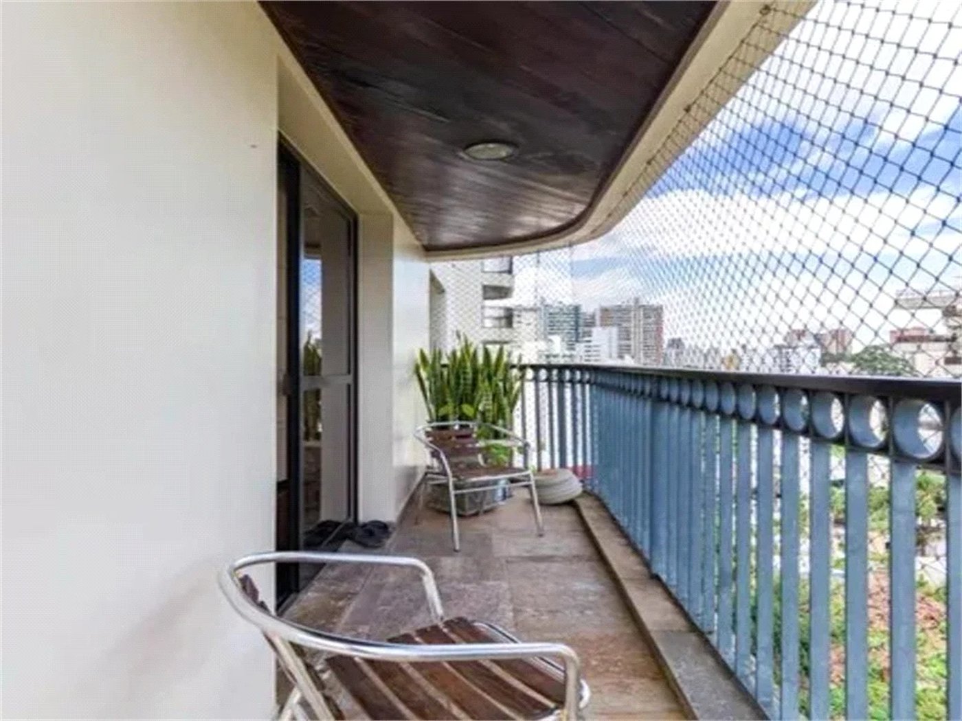 Apartamento à venda com 4 quartos, sendo 3 suítes,  em Vila Andrade, São Paulo, SP