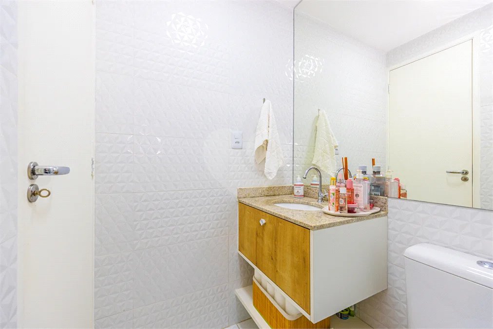 Apartamento à venda com 2 quartos, sendo 1 suíte, em Brooklin, São Paulo, SP
