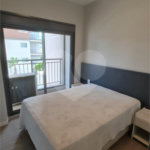 Apartamento com 2 dormitórios e uma suíte, mobilíado no Ibirapuera.