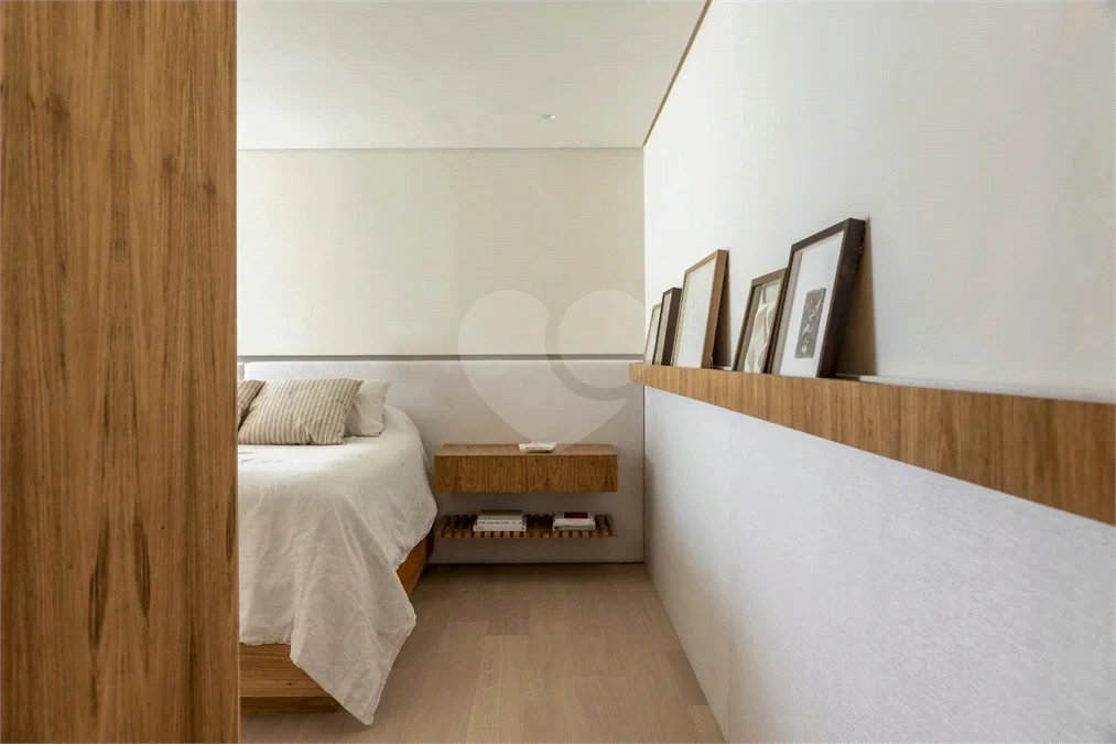 Apartamento à venda com 4 quartos, sendo 3 suítes,  em Itaim Bibi, São Paulo, SP
