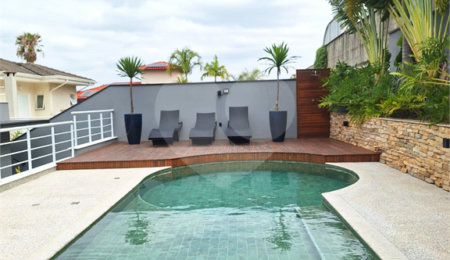 Casa à venda com 4 quartos, sendo 2 suítes, no condomínio Residencial Terras de Vinhedo, Vinhedo - SP