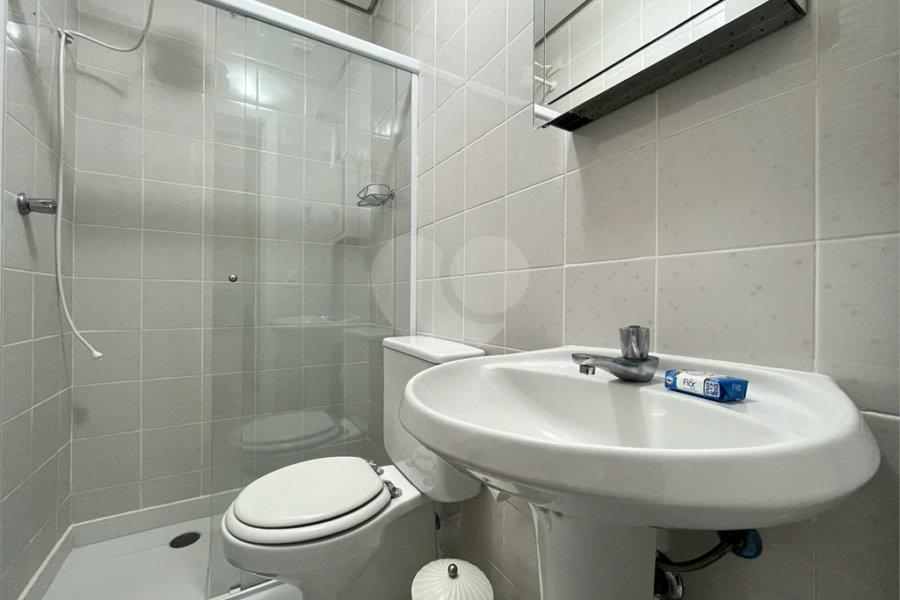 Apartamento à venda com 3 quartos, sendo 1 suíte, em Riviera de São Lourenço, Bertioga, SP