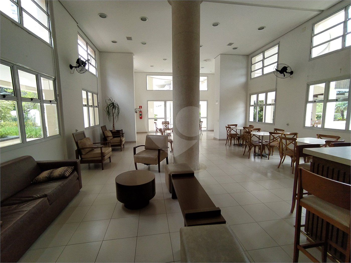 Apartamento de 145m2 com varanda gourmet 3 dormitórios e 2 vagas à venda na Chácara Klabin
