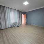 Sobrado Reformado 3 Dorms sendo 1 Suíte e 2 Vagas