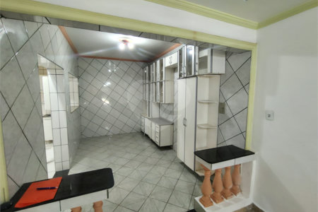 Casa ampla com 3 Quartos e 1 Suíte