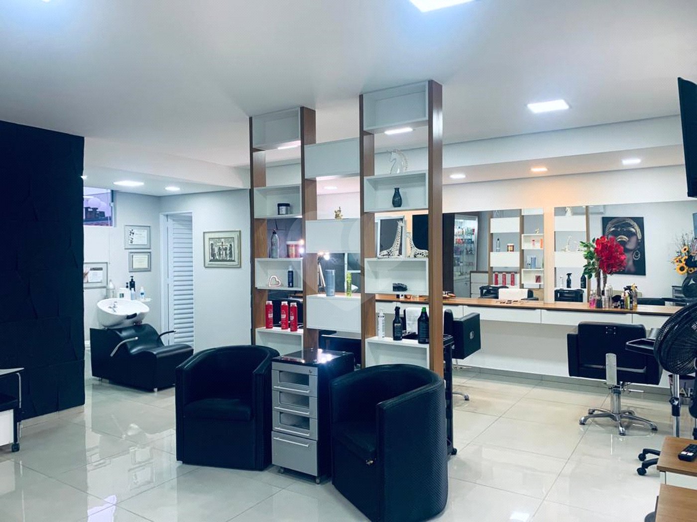 SALA COMERCIAL PROXIMO A UNIMED VILA NERY