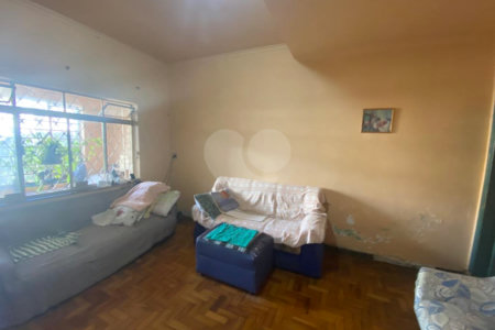 Sobrado à venda com 3 quartos em Vila Nivi, São Paulo, SP