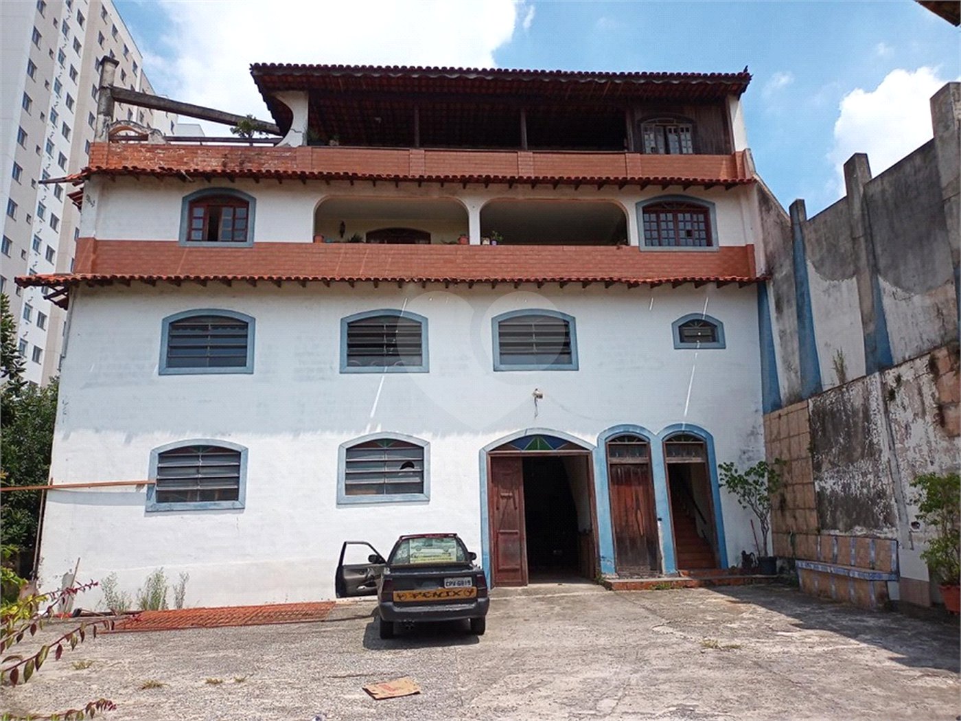 Casa à venda com 5 quartos, sendo 3 suítes,  em Parque Arariba, São Paulo, SP
