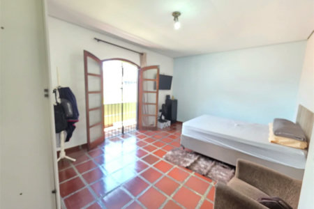 Casa à venda com 3 quartos, sendo 1 suíte, em Ferreira, São Paulo, SP