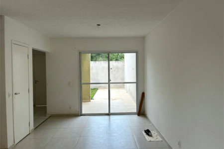 Sobrado à venda com 3 quartos em Jardim Petrópolis, Cotia, SP