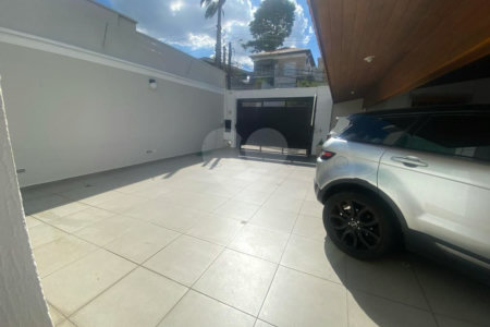 Sobrado à venda com 3 quartos, sendo 1 suíte, em Jardim São Paulo(zona Norte), São Paulo, SP