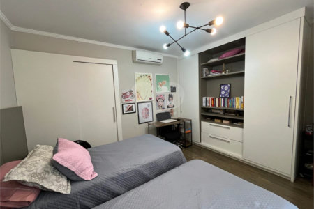Casa à venda com 3 suítes em Jardim Shangri-lá, Itapetininga, SP