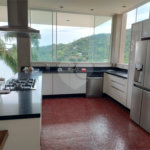 Casa à venda com 4 suítes em Praia Vermelha, Ubatuba, SP