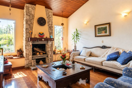 Casa à venda com 5 quartos, sendo 4 suítes, em Interlagos, São Paulo, SP