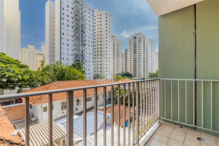 Apartamento à venda com 3 quartos, sendo 1 suíte,  em Cidade Monções, São Paulo, SP