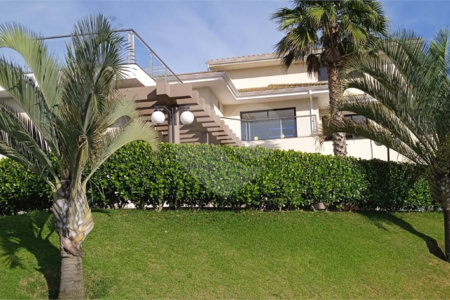 Casa à venda com 3 suítes em Jundiaizinho (terra Preta), Mairiporã, SP