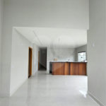 Casa à venda com 3 quartos, sendo 1 suíte, no condomínio Grand Park, Rio de Janeiro - RJ
