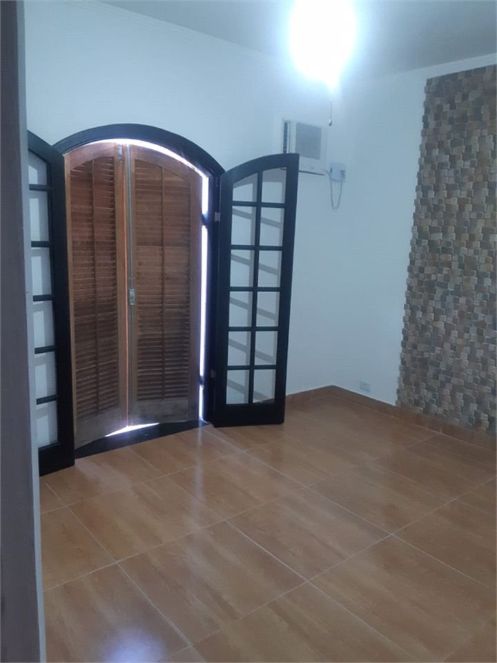 Casa com 4 dormitórios à venda, 180 m² por R$ 650.000,00 - Jardim Virginia - Guarujá/SP