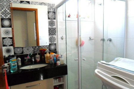 Casa à venda com 3 quartos, sendo 1 suíte,  no condomínio Fernandes, São Paulo - SP