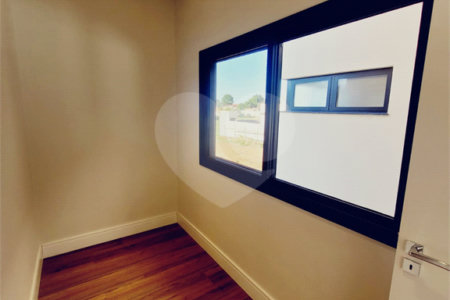 Casa à venda com 4 quartos, sendo 3 suítes, no condomínio Villa Sapezal, Indaiatuba - SP