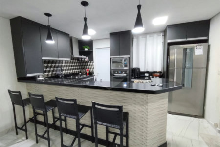 Casa à venda com 3 quartos, sendo 1 suíte,  em Residencial Colinas, Mogi das Cruzes, SP