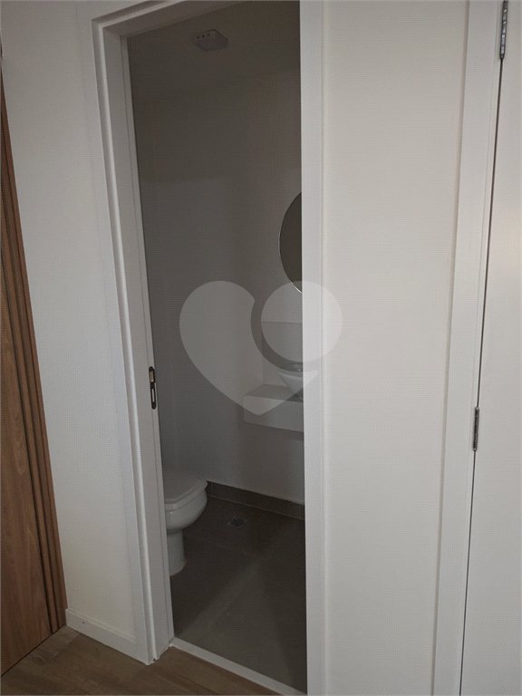 Apartamento à venda com 3 suítes em Vila Anastácio, São Paulo, SP