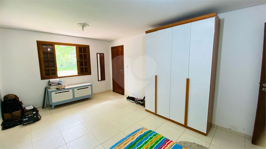Casa à venda com 3 suítes em Dos Finco, São Bernardo do Campo, SP