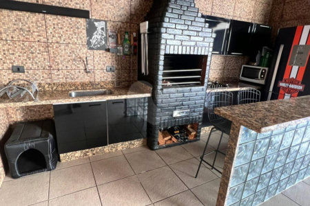 Sobrado à venda com 3 quartos, sendo 1 suíte,  em Jardim Modelo, Suzano, SP