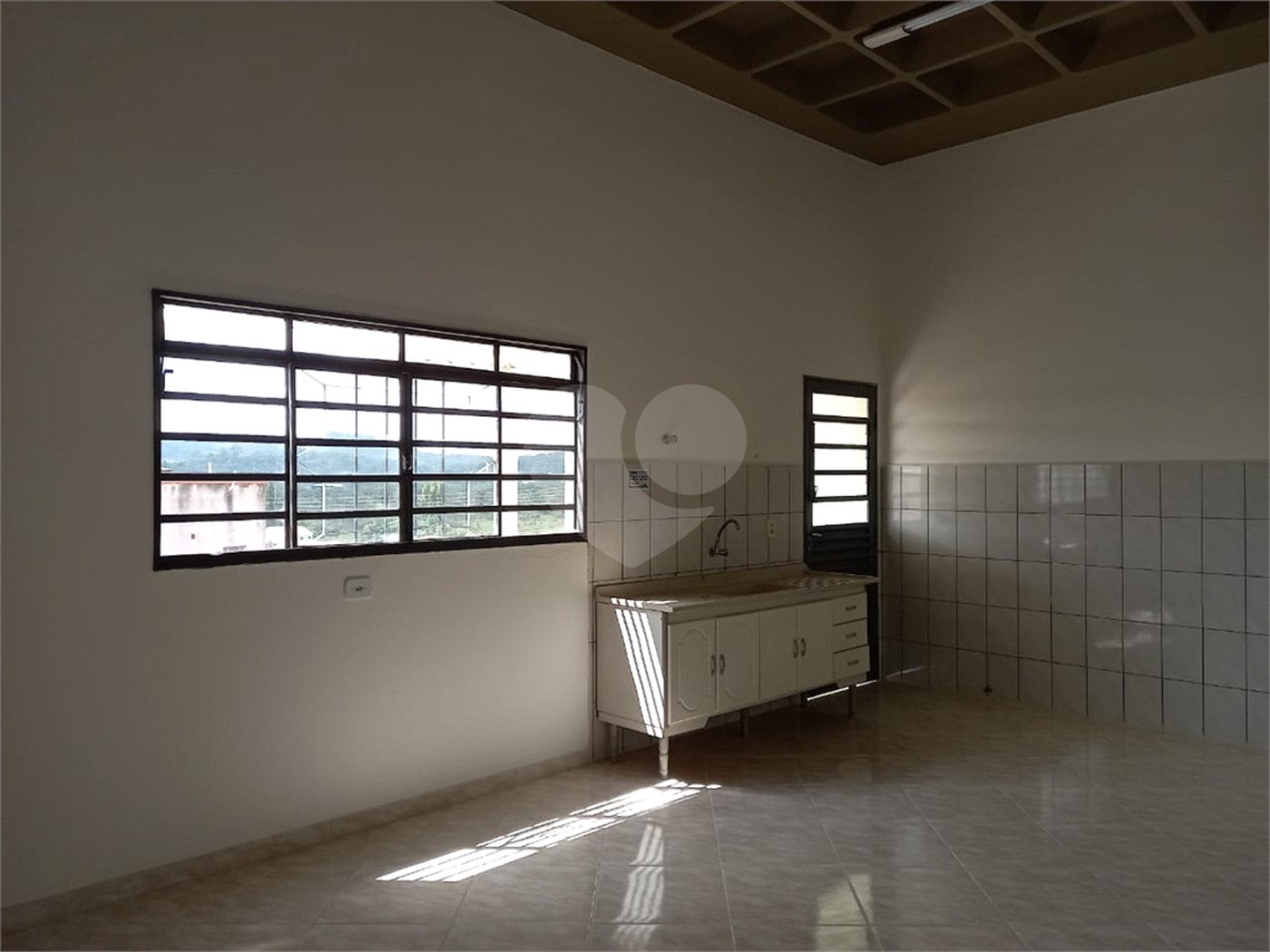 Salão Comercial para alugar em Jardim Brasil, Atibaia, SP